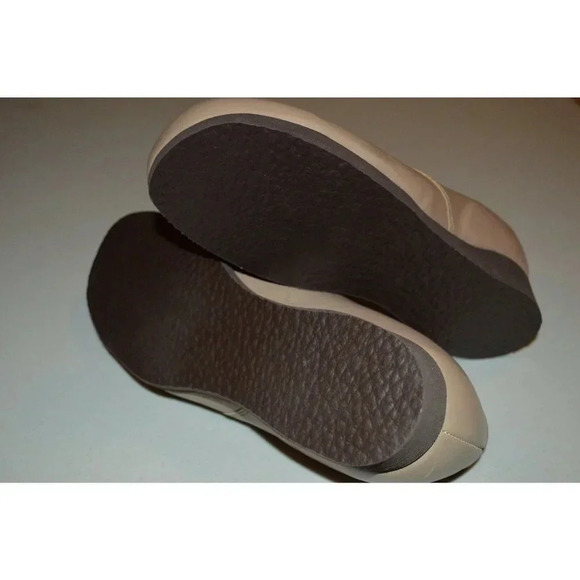 Women's CLINIC Villager Taupe Leather Tie Oxford Comfort Shoe Size 6 2W - Picture 5 of 8